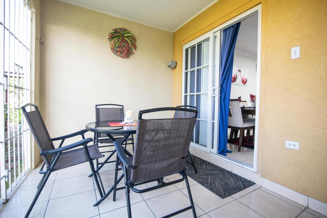 The Oasis I, Portmore Country Club Exterior foto
